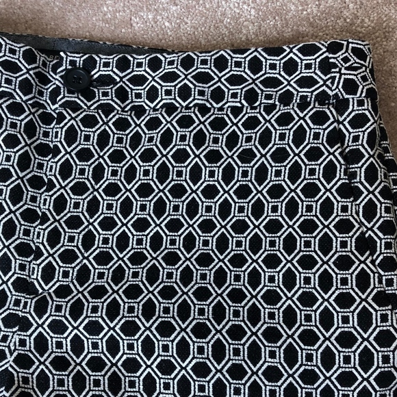 Banana Republic Hampton Fit Shorts - Picture 4 of 7